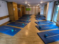 sala do kinezyterapii grupowej